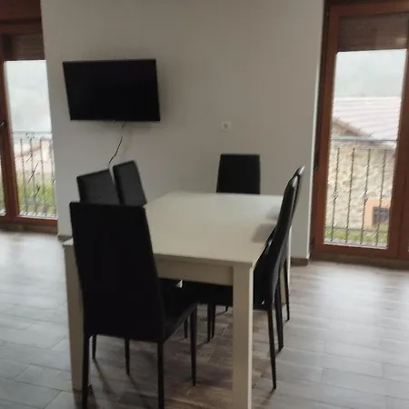 Canadina 1 Apartment *